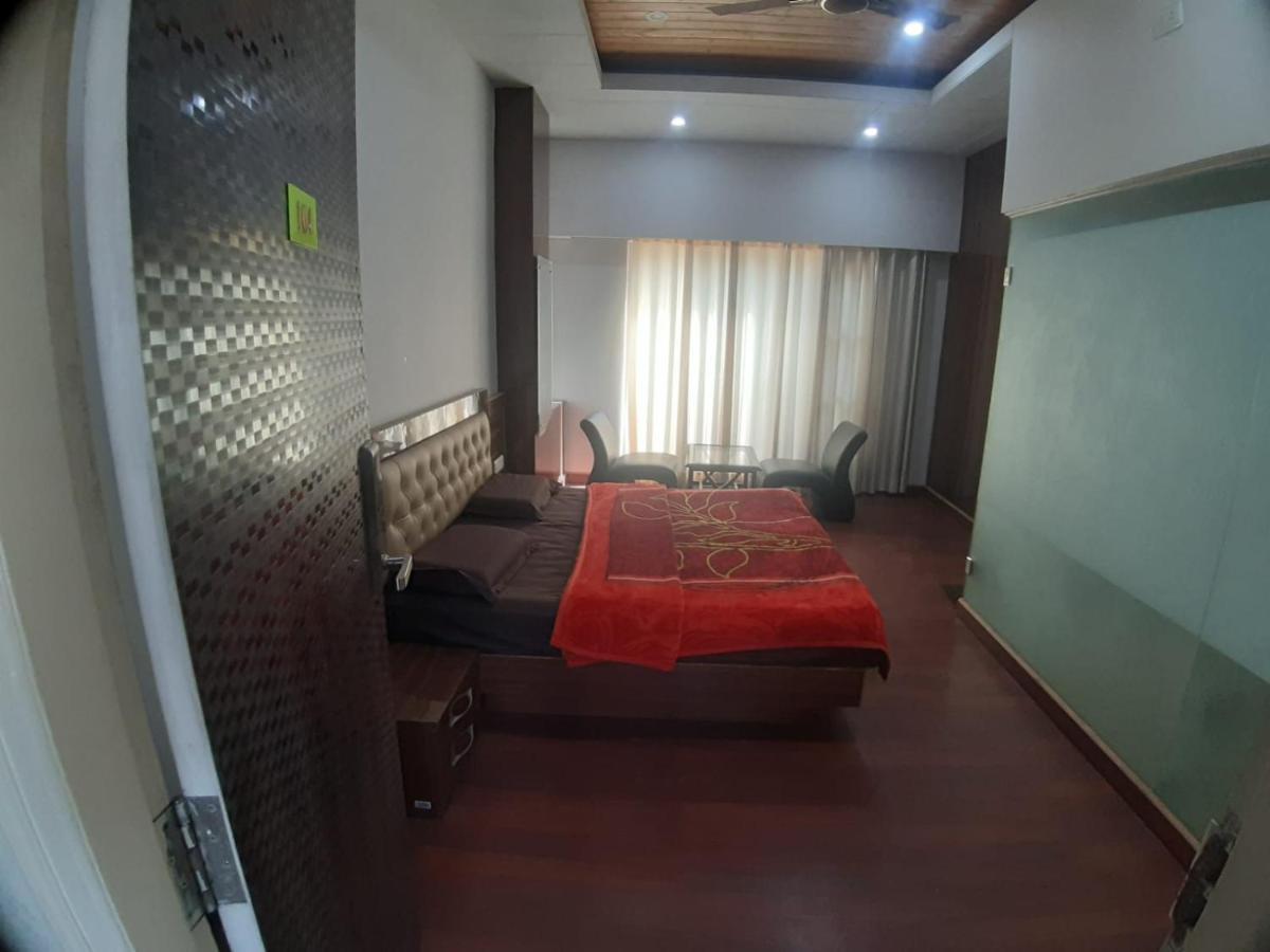 Destiny Hotel Solan Zewnętrze zdjęcie