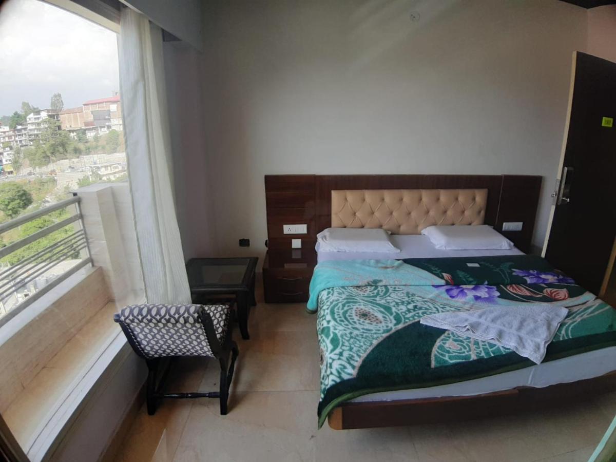 Destiny Hotel Solan Zewnętrze zdjęcie