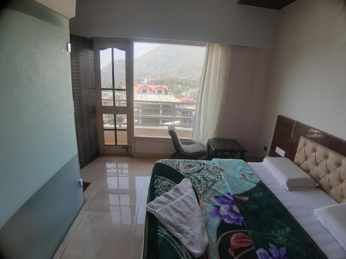 Destiny Hotel Solan Zewnętrze zdjęcie