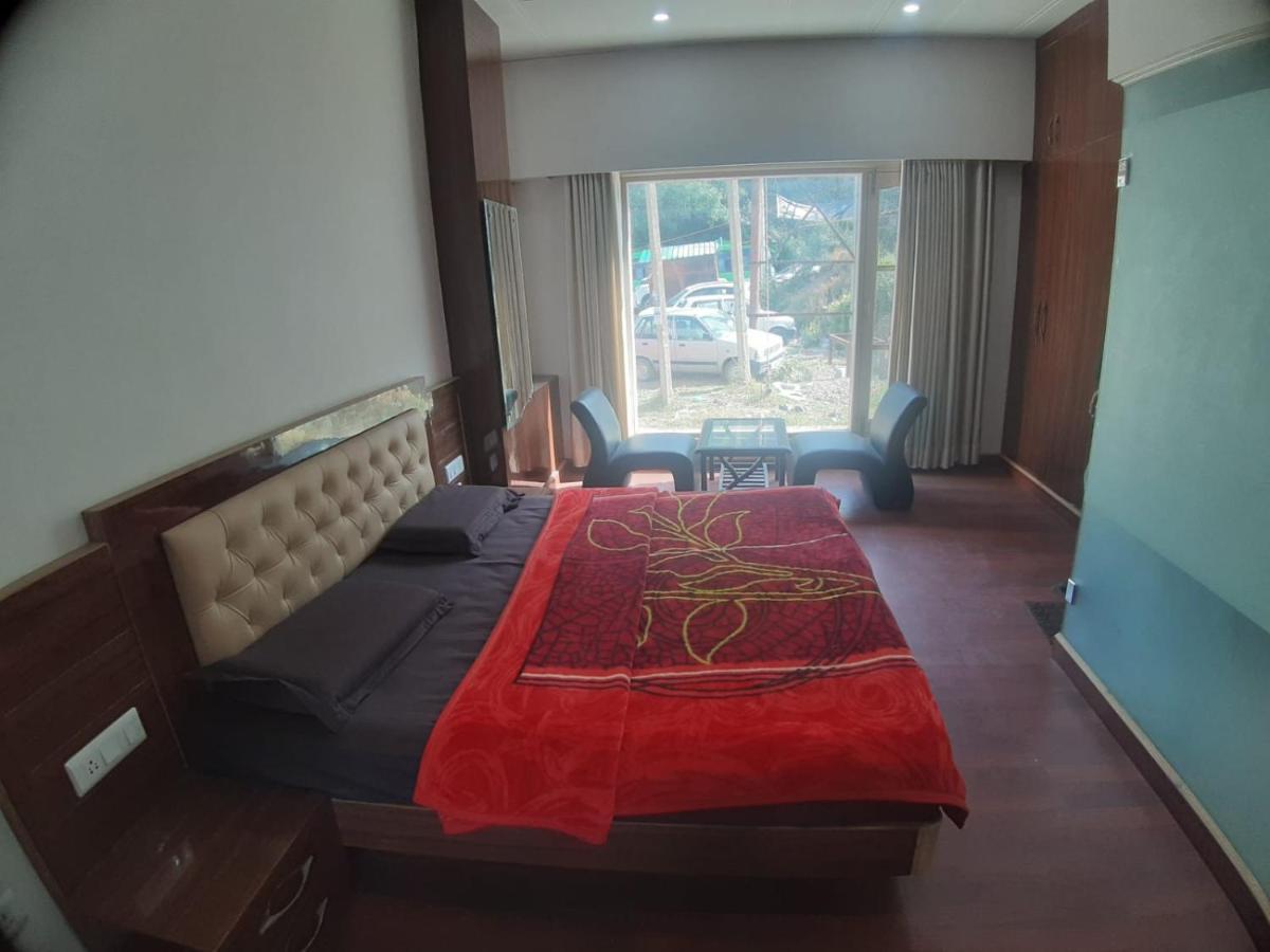 Destiny Hotel Solan Zewnętrze zdjęcie
